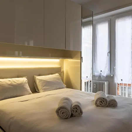 Youhosty - Falcone 7 * Milánó