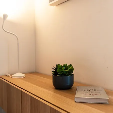 Youhosty-mezzofanti 24 Apartamento *