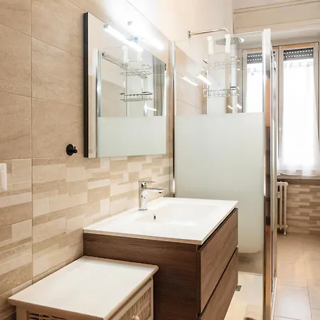 Youhosty - Lodi Rosso 121 *