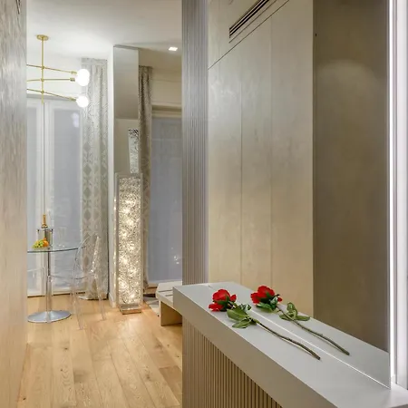 Gian Giacomo Mora, 13 Raffinato Monolocale In Centro Apartman