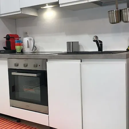 Appartement Ariberto Duplex - Walk To Metro M2 & M4 Milaan