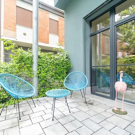 With Terrace And Pool, 5 Min From The Martesana ميلان