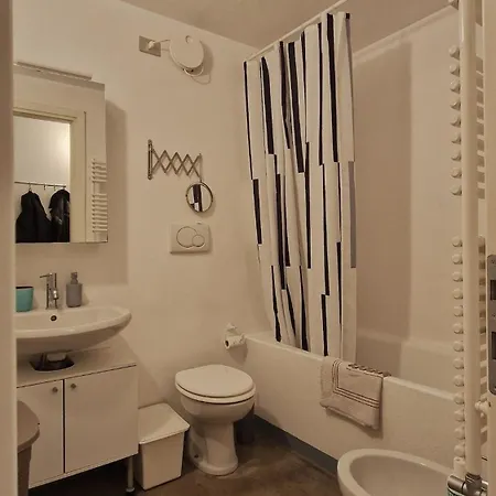 Cozy Near Fondazione Prada - Free Parking Διαμέρισμα *
