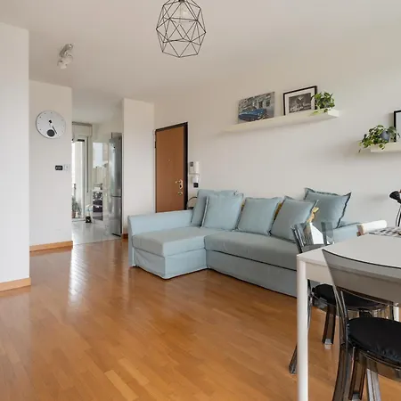 Guesthost - Cozy Santa Giulia Apartmán *