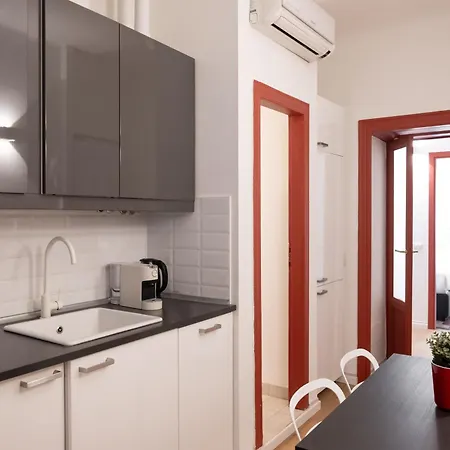 Apartment Characteristic One Bedroom Columns Of San Lorenzo