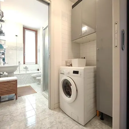 Smart - Adriano & Metro Crescenzago *