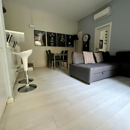 New And Cozy Apt, Your Place In Naviglio Grande Milan