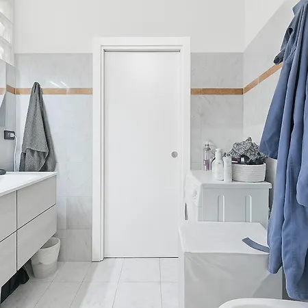 Nolo - Floor Bright - Metro Pasteur