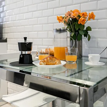 Italianway - Leoncavallo 45 * Milano