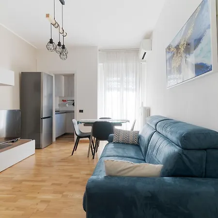 Guesthost - Stylish Flat In Navigli District Lägenhet