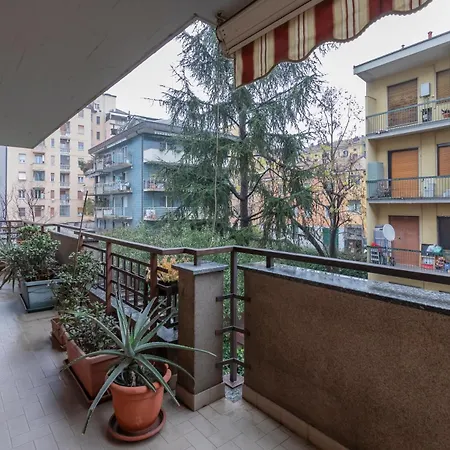 Metro 4 Spacious And Bright Three-room מילאנו