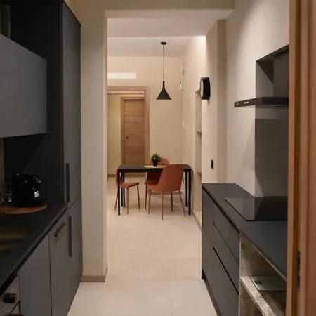 公寓 Ampio Trilocale 5 Posti Letto, 2 Bagni - M4 Dateo 米兰