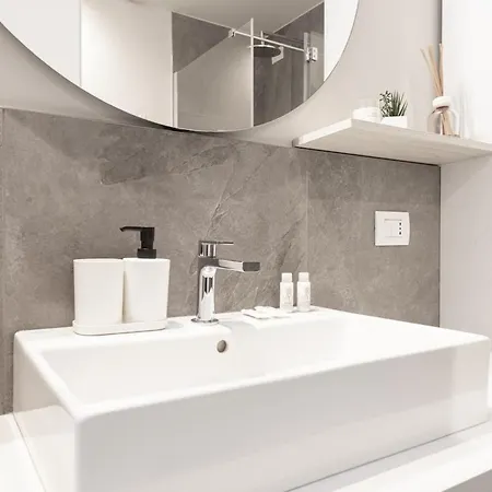 Easylife - - Bixio 17 P1 - Porta Venezia