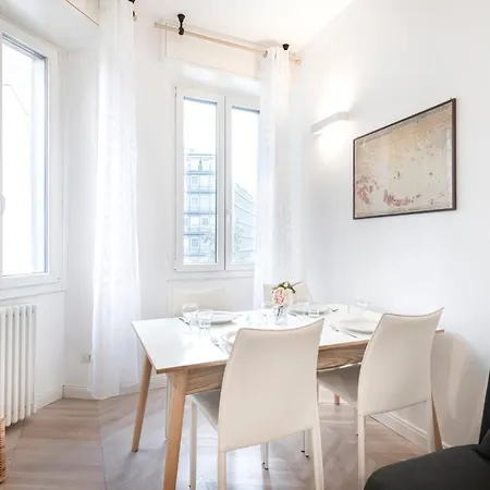 Easylife - - Torchio 4 - Historic Center شقة