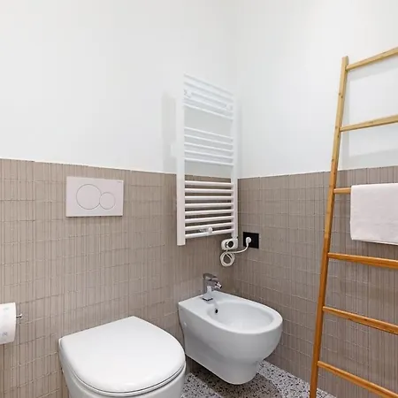 Design & Elegant In Navigli - Lägenhet