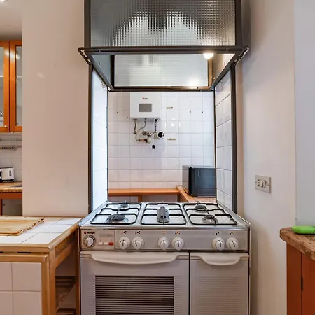 4 Min From Porta Genova Station With Whirlpool Apartman Milánó