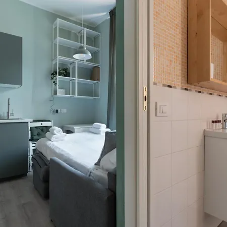 アパート Youth M2 Abbiategrasso Assago Tram 15 Duomo ミラノ