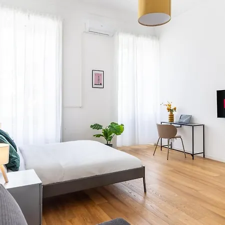 Duomo 7 Min - Design With Parking Apartman Milánó