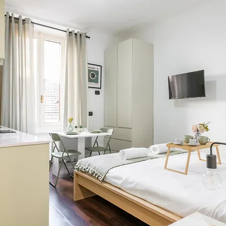 Easylife - - Castaldi 19 - Porta Venezia * Milán