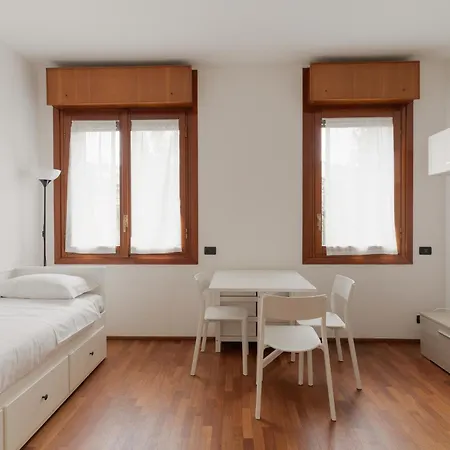 Guesthost - Cozy In Citta Studi Апартаменты