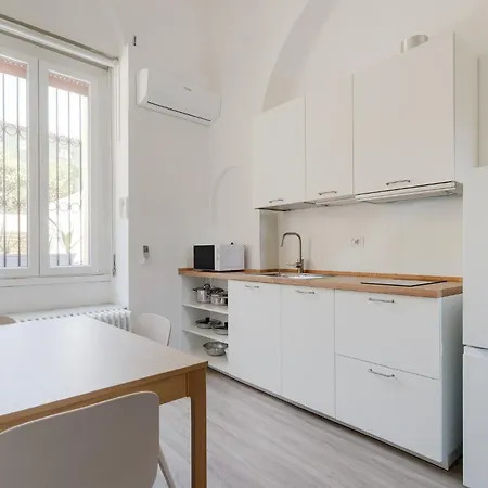 Guesthost - Mm2 Lambrate Bright Apartmán *