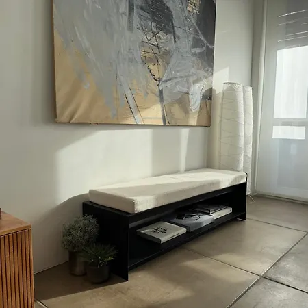 Urban Retreat Minutes Away From Duomo Cathedral *