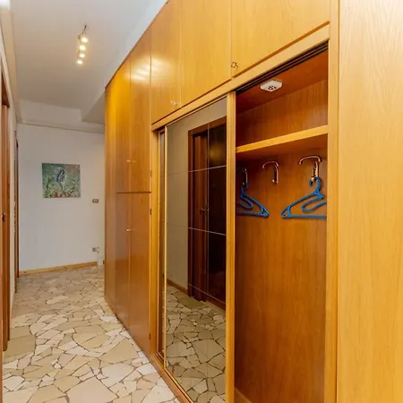 Apartament L'antico Casolare - Near Prada Foundation - M3 Mediolan