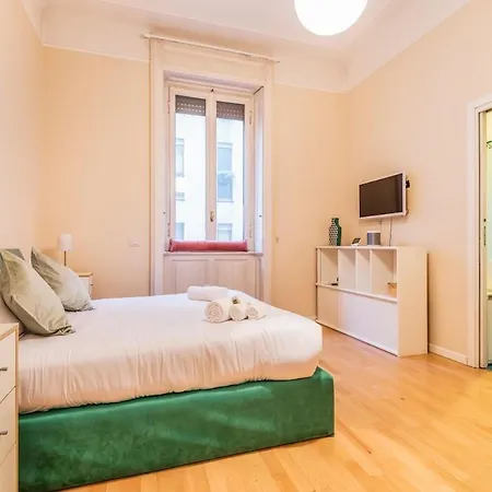 Hydroshower-cinema-duomo16' By Walk-tubo M3 500 Mt Apartment Milan