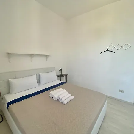 Modica Home, Nel Cuore Di Famagosta, In Posizione Tranquilla Apartmán Milán