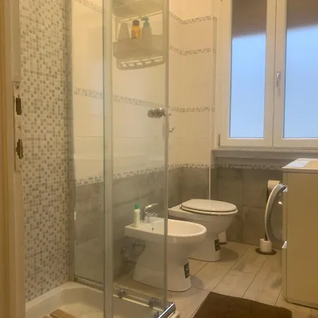 Accogliente Casetta A A Due Passi Dalla Metro Tolstoi *