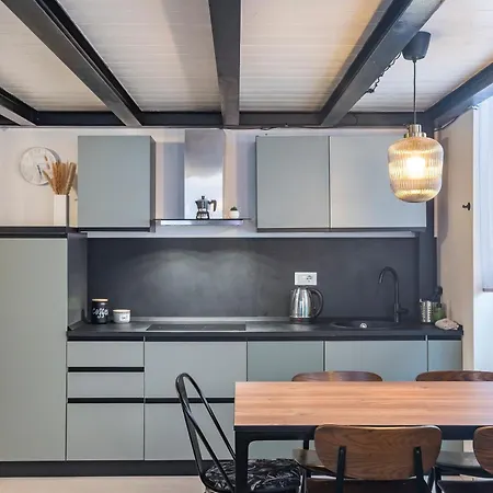 Apartament Station - Duomo 15 Min - Loft *