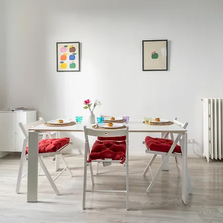 Skyline View Loft - Chinatown & Garibaldi 公寓