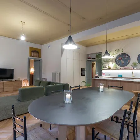 M4 Elegance And Style Near The Metro Апартаменты *