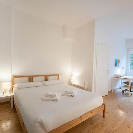 Parking, 2 Min To Metro, 8 Min To Rho Fair Apartment Mailand