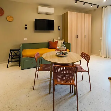 شقة Drops & Dots In The Key Area Of