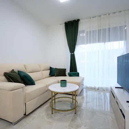 - Nuovo Con Grande Terrazza Privata * Milánó