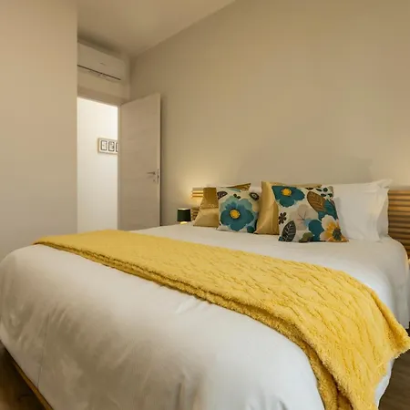 Art - Bocconi Near Train Station, Navigli