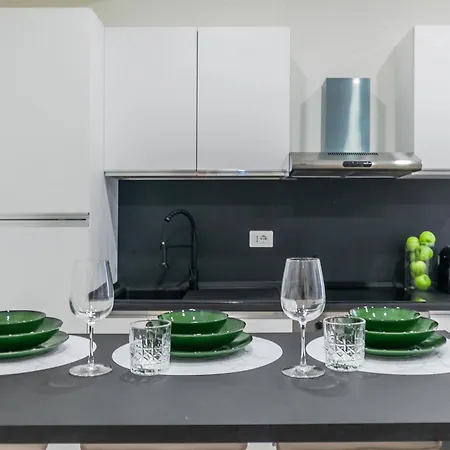 Garden M3 Duomo 12 Min 밀라노