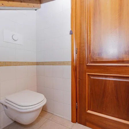 Bnbest Tricolore 6 Pax 140 Sqm Lägenhet *