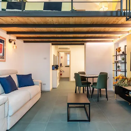 Modern Loft - Rho Fiera & San Siro - アパート