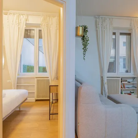 Cenacolo, Corso Magenta, Milan's Historic Center Apartamento