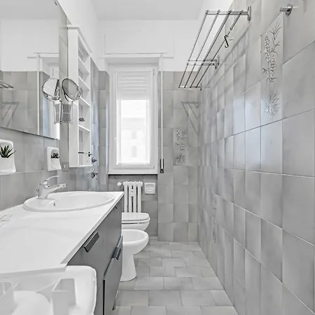 Ina19 Citta Studi Spacious Διαμέρισμα