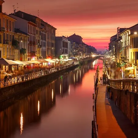 Navigli Elegant With Park View Apartment