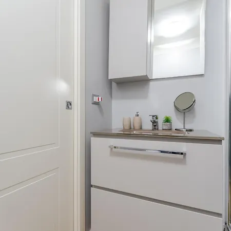 Archimede - Modern 1br Dateo M4 Daire *