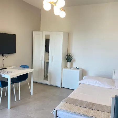 Blue House Apartment *