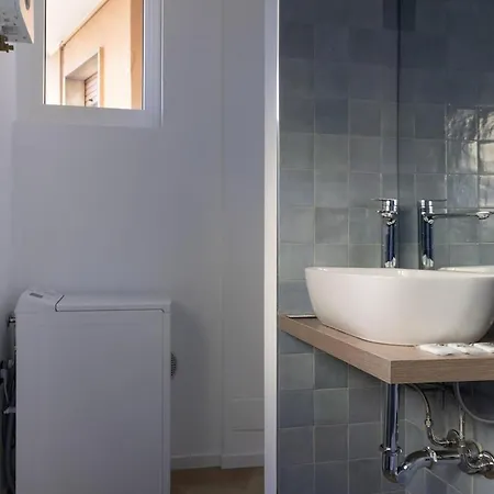 M11 Isola Apt, M3 Duomo Centrale Trilocale Con Due Bagni, Wifi E Ac דירה