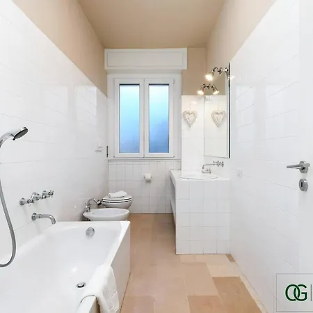 Greco Heritage In Apartment