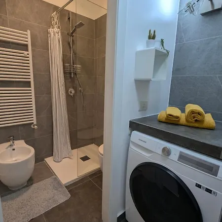 アパート Bocconi