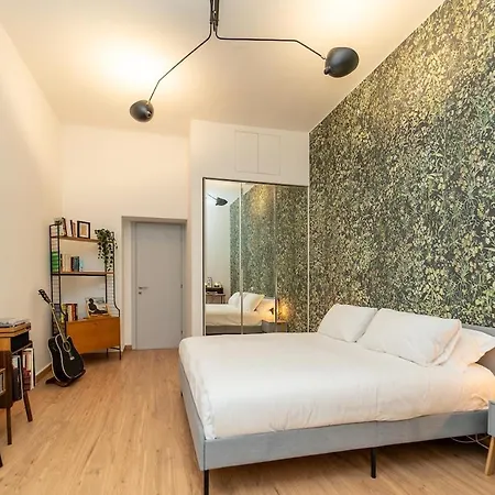 The Artist's Nest - On The Navigli