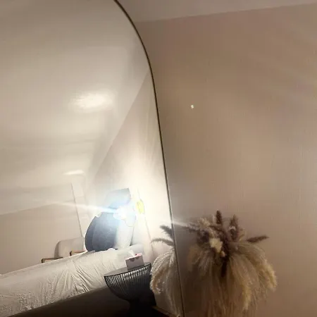 アパート Acasadiimma Loft Elegante A 2 Min Da Metropolitana Porta Romana Con Wifi, Corte Interna *